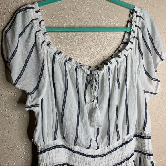 American eagle striped off shoulder ruffle tiered dress white gray - Picture 4 of 13